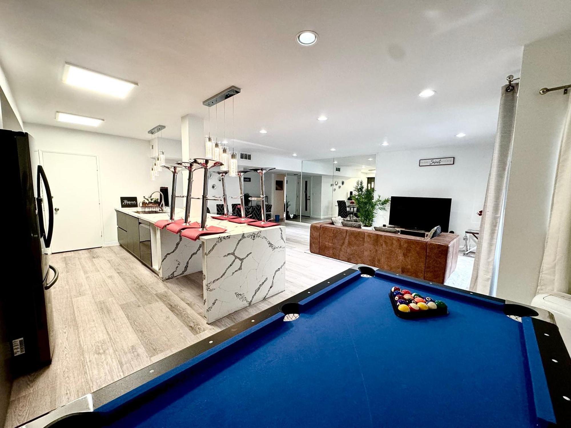 Amazing Large 2 Bedroom West Hollywood Apartment Los Angeles Bagian luar foto